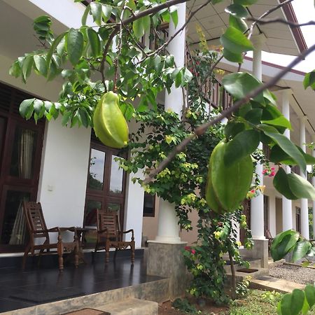 Goddess Garden Sigiriya Hotel Buitenkant foto